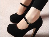 trik nyaman memakai sepatu high heels